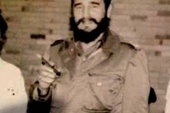 Frank Mankiewicz, Saul Landau, Fidel Castro and Kirby Jones meeting in Havana in 1975
