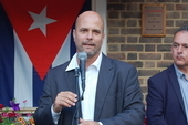 Gerardo Hernandez with RMT President Sean Hoyle at Maritime House